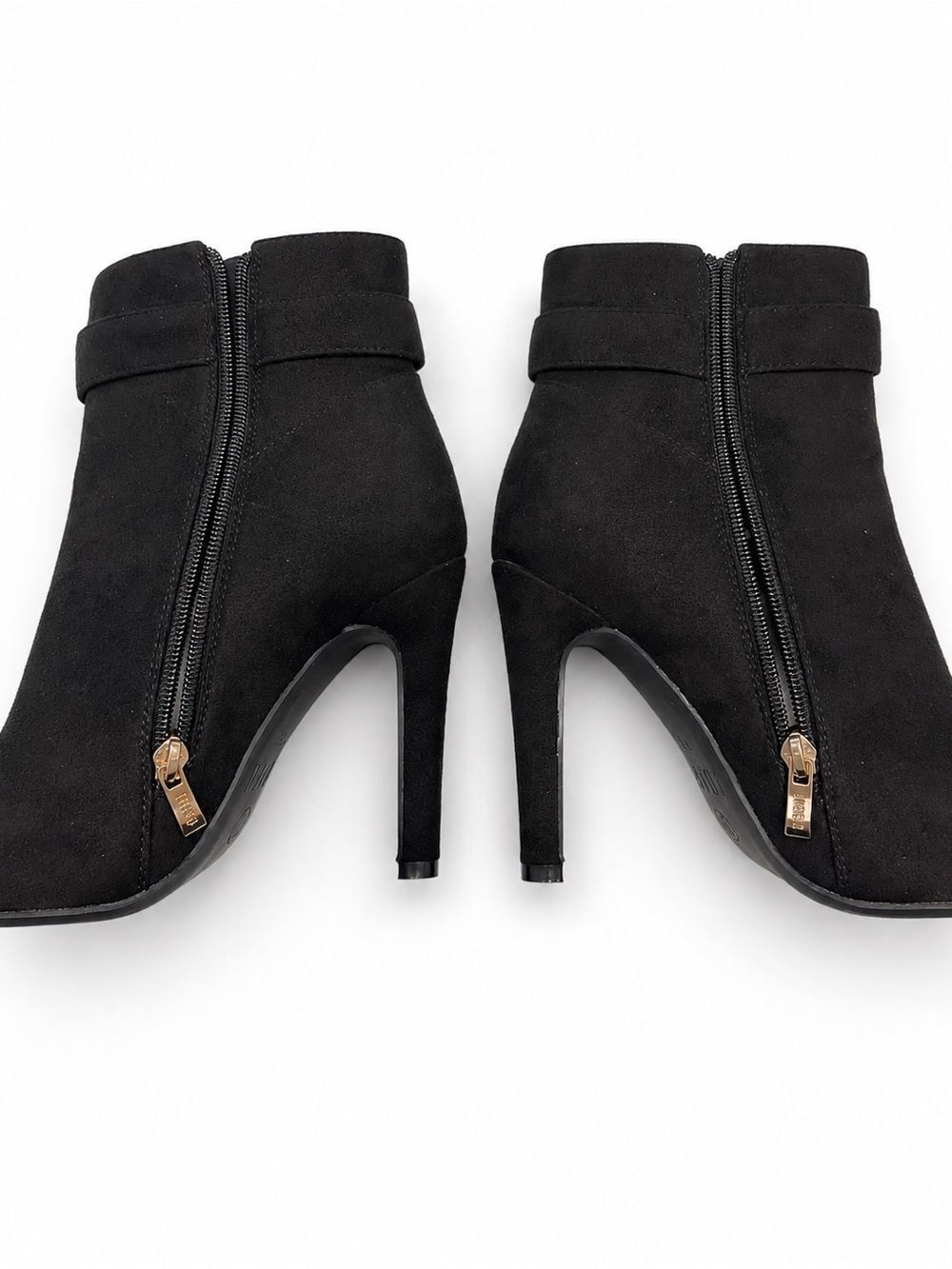 IDIFU Black Faux Suede Pointed Toe Ankle Booties Size 7.5 NWOB Heel Buckle - Picture 3 of 14